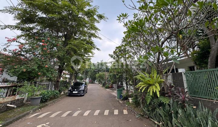 Modern House on Jl Loka Indah in Pancoran 2