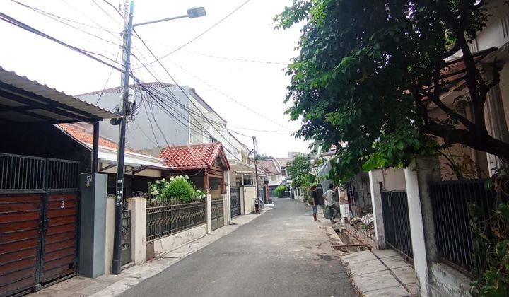 Rumah 2 Lantai 300m2 Di Jl Tebet Utara 1c Tebet Jaksel 2