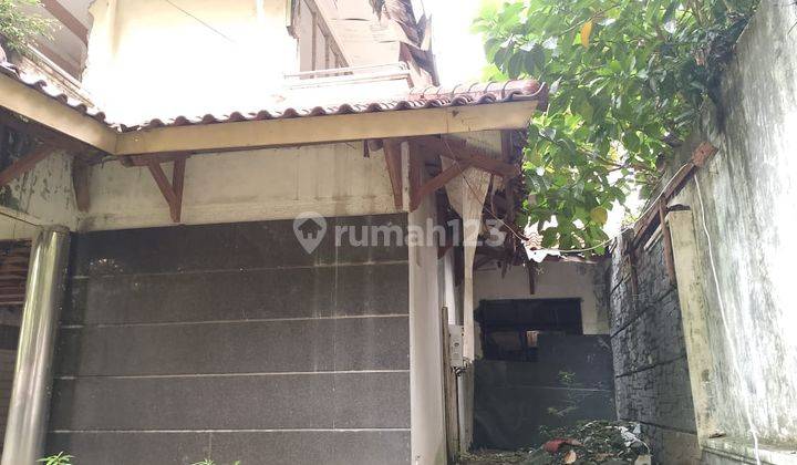 Rumah 2 Lantai Di Simprug, Jakarta Selatan.