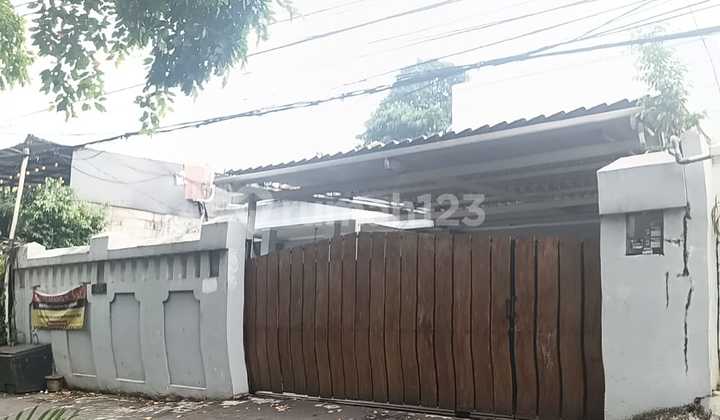 Rumah Lama di Jl Mampang Prapatan Ii Jakarta Selatan 1