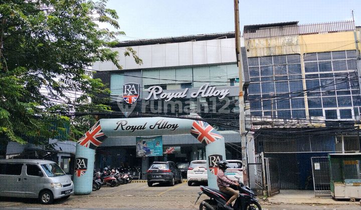 Kantor Komersil Di Jl Raya Kebayoran Lama Kebon Jeruk Jakarta Barat