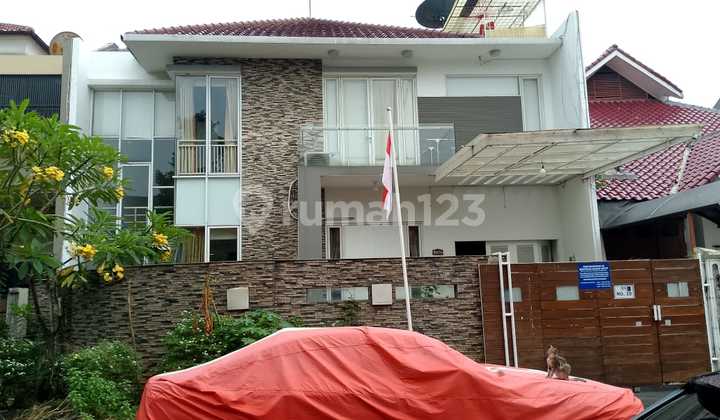 Permata Hijau Regency Complex on Jl Regency Hijau, Joglo, Kembangan