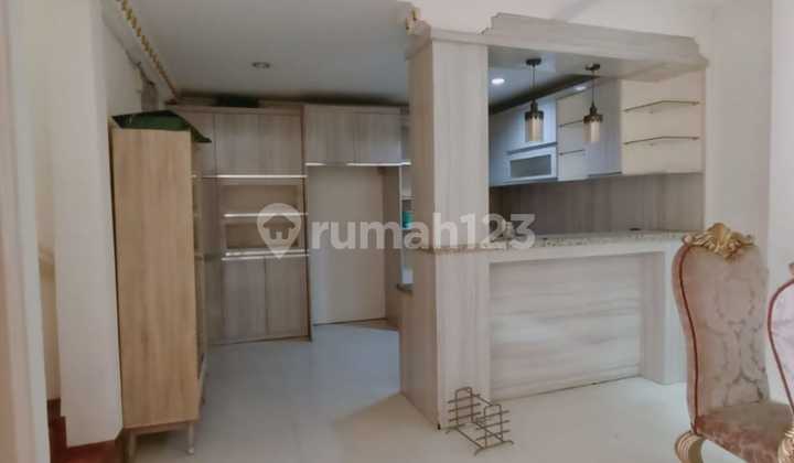 Rumah Modern di Jl Tebet Utara di Jakarta Selatan