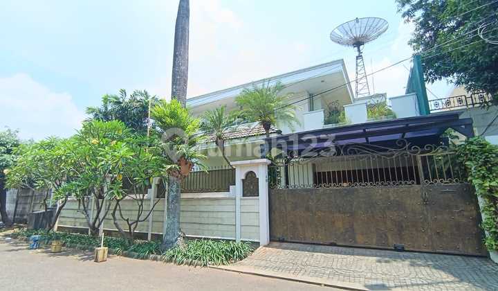 Rumah 2 Lantai Di Jl Zamrud Permata Hijau Kebayoran Lama Jakarta Selatan