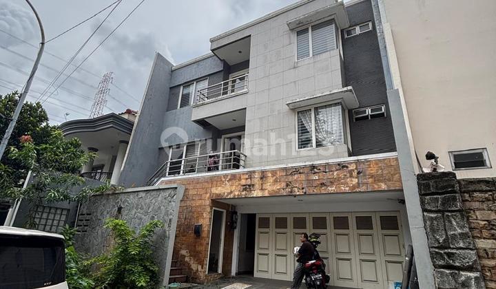 Murah ! Jual Cepat ! Villa & Kondominium Menara Kelapa Gading