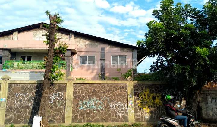 Gudang Murah di Jl Meruya Selatan Mudah Dijangkau Lokasi Pinggir Jalan Dekat Tol