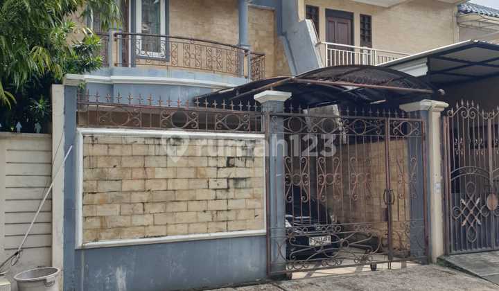 Rumah 2 Lantai SHM di Pantai Indah Kapuk Rumah 2 Lantai SHM di Pantai Indah Kapuk