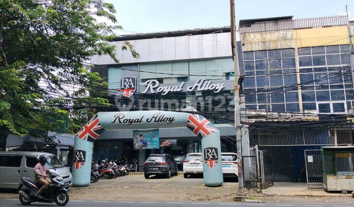 Kantor Komersil Di Jl Raya Kebayoran Lama Kebon Jeruk Jakarta Barat