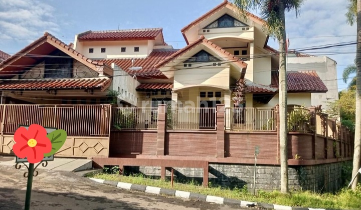 Rumah Hoek, Asri, Tenang, Dibawah Njop,Dikomplek Pesona Khayangan Rumah Hoek, Asri, Tenang, Dibawah Njop,Dikomplek Pesona Khayangan
