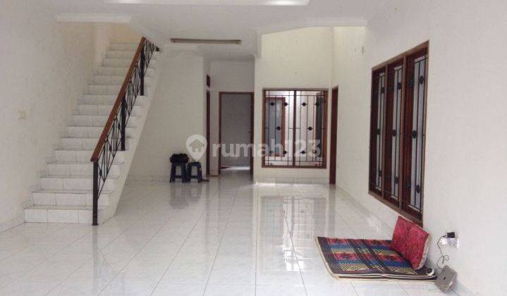 Rumah 2 lantai,SHM, dekat MRT, Jalan Radio Dalam, Jakarta Selatan 2