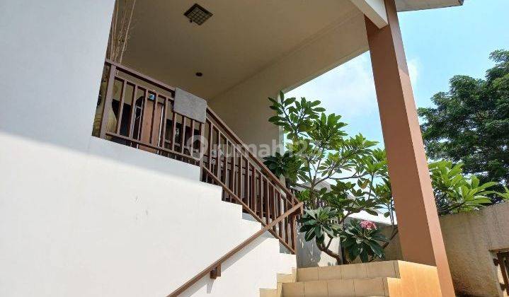 Rumah Hook, 2 Lantai,asri,nyaman,tenang, Komplek Villa Cinere Mas 2