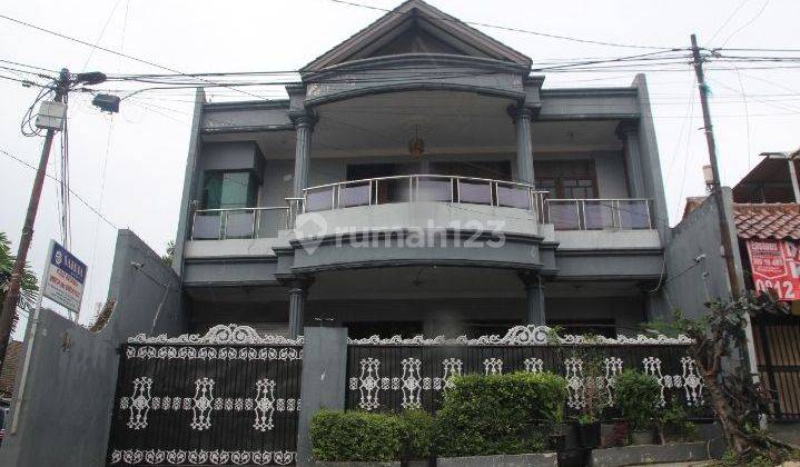 Rumah 2 lantai, SHM, bebas banjir, pinggir jalan, kebon jeruk, jakarta barat 1