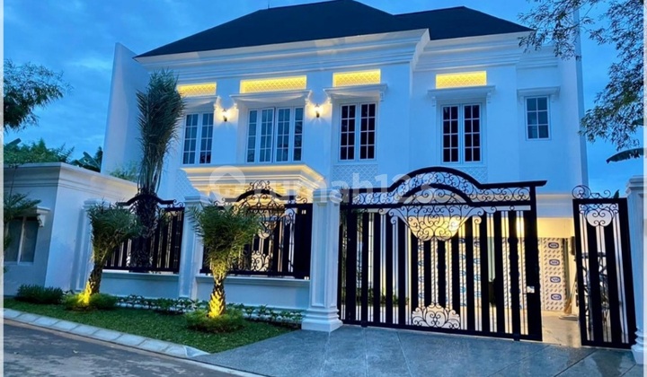 New 2.5-story house, SHM (certificate), strategic location, Pondok Indah, South Jakarta