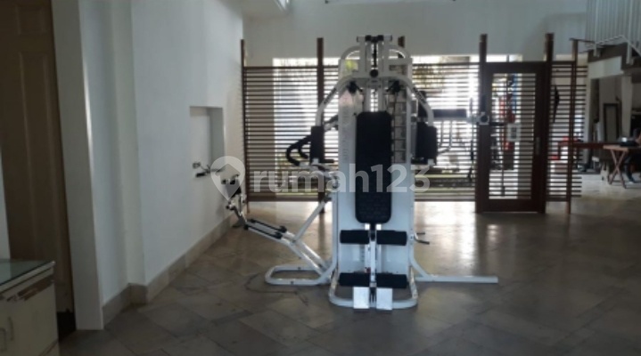 Tanah Hoek 1175m,shm,bonus 3 Bangunan, Di Kemang, Jakarta Selatan Tanah Hoek 1175m,shm,bonus 3 Bangunan, Di Kemang, Jakarta Selatan