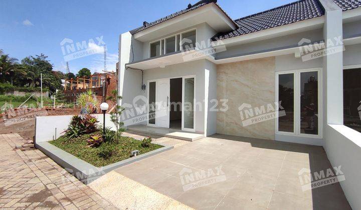 Rumah Villa 1 Lantai Dengan Pemandangan Pegunungan Junrejo Batu 1