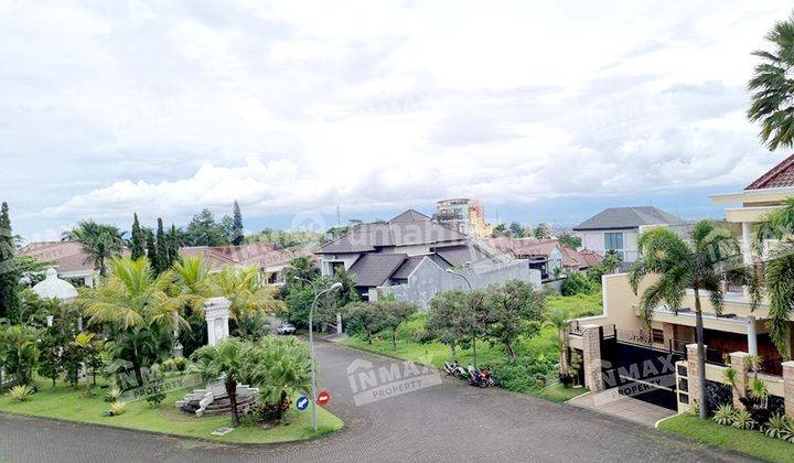 Rumah Mewah Kolam Renang Pribadi Villa Puncak Tidar Kota Malang 2