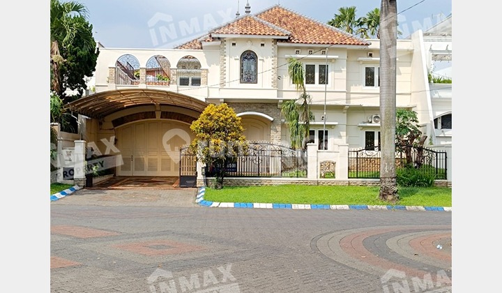 Luxurious 2-Story House in Araya Area, Wide Street Row Near Plaza Araya