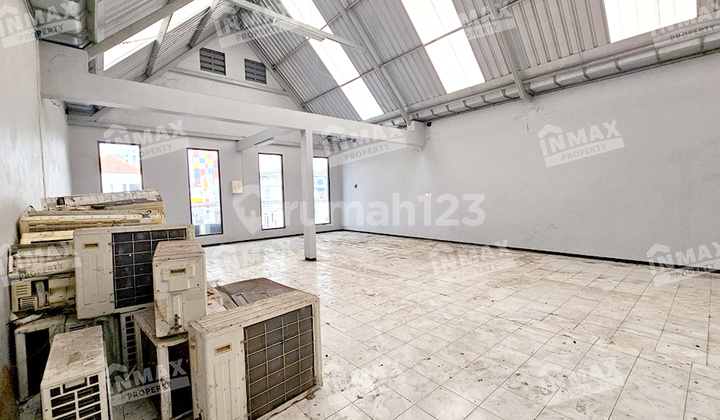 For Rent: Spacious 2-Story Shop House in Borobudur Area, Suitable for Office Business For Rent: Spacious 2-Story Shop House in Borobudur Area, Suitable for Office Business