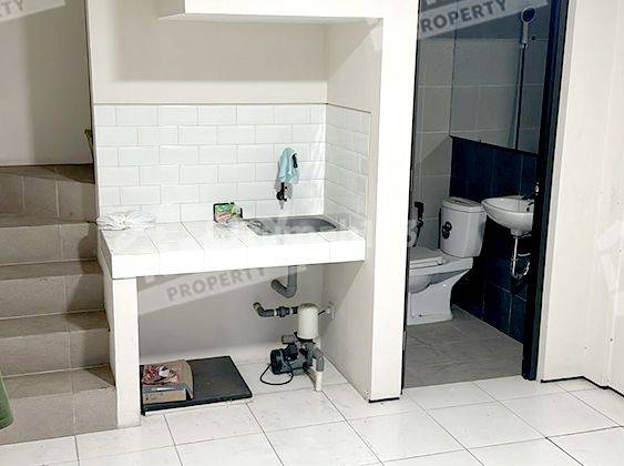Rumah Kontrakan Baru Minimalis 3 Lantai Dekat BINUS 2