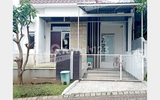 Minimalist Rental House Suitable for Residence in Dieng Malang Area Minimalist Rental House Suitable for Residence in Dieng Malang Area