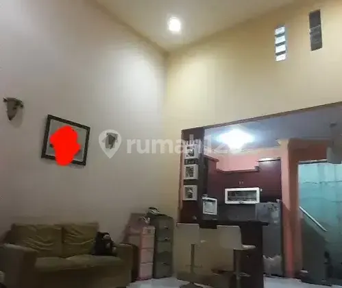 For Sale Cheap, Comfortable House in Taman Royal Cipondoh Tangerang Cluster 2