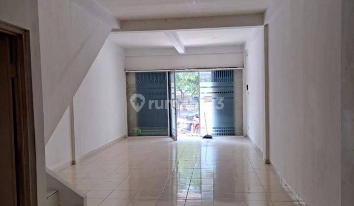 Ruko ditaman royal 1 jl Benteng Betawi Tangerang  2