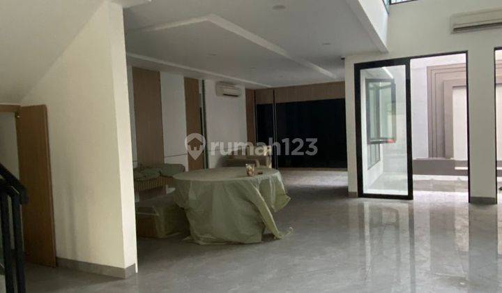 Rumah Mewah 3 Lantai Sudah Renovasi Modernland Tangerang 2