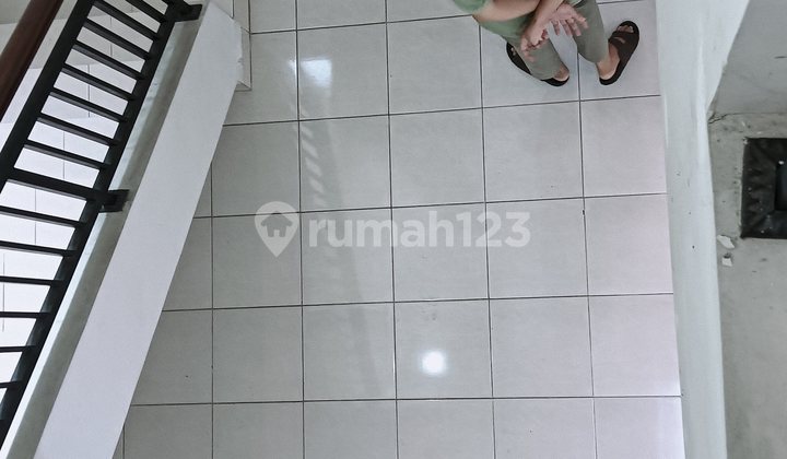 For Rent Ready-to-Live House, Boulevard Banjar Wijaya Tangerang