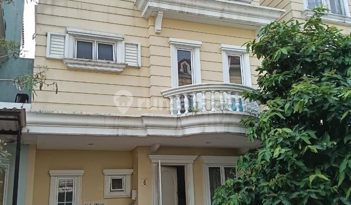 For Sale Immediately: Montana Cluster House Gading Serpong Tangerang