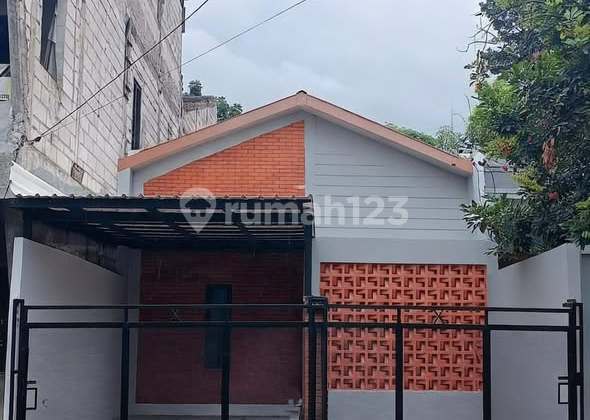 Dijual Rumah Stratrgis Minimalis Veteran Bintaro Jakarta Selatan