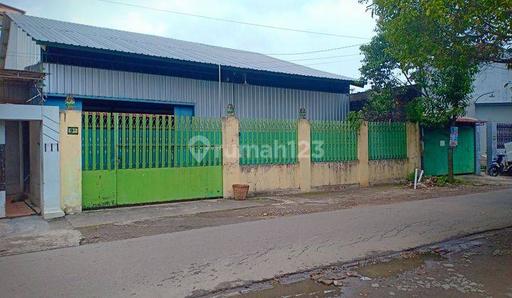 Gudang siap pakai di Nusukan Banjarsari Solo 2