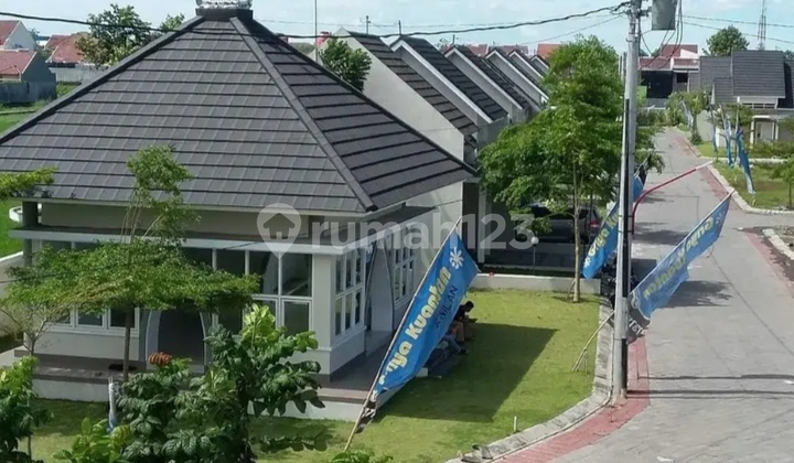 Rumah Baru 2 lantai furnish di Cluster Pabelan, Solo 2