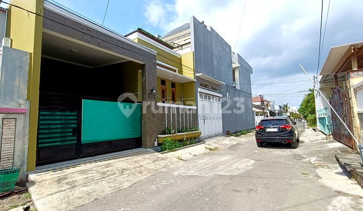 Rumah modern baru gress di Fajar Indah Solo Rumah modern baru gress di Fajar Indah Solo