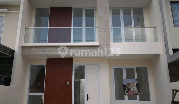 New Move-in Ready Minimalist Modern 2-Story Citraland House, West Surabaya 2