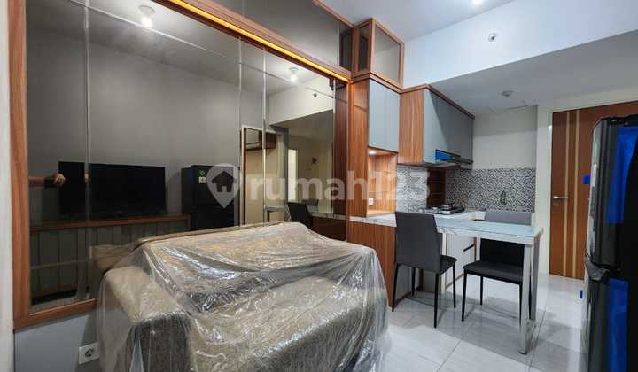 Wiyung Peak CBD Apartment Minimalist Near Highway Near PTC Ready to Occupy Well Furnished Very Cheap Wiyung Peak CBD Apartment Minimalist Near Highway Near PTC Ready to Occupy Well Furnished Very Cheap