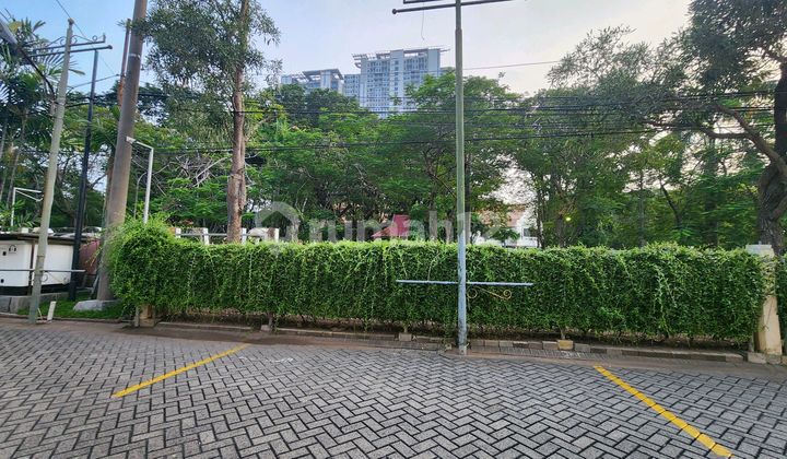 Ruko Plaza Segi 8 Murah Hadap Jalan Raya 2