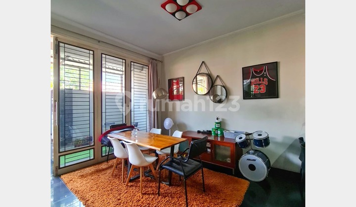 Dijual Cepat Butuh Uang Segera Rumah di Gandaria, Jakarta Selatan. Hanya Selangkah Menuju Mall Gandaria City Dijual Cepat Butuh Uang Segera Rumah di Gandaria, Jakarta Selatan. Hanya Selangkah Menuju Mall Gandaria City