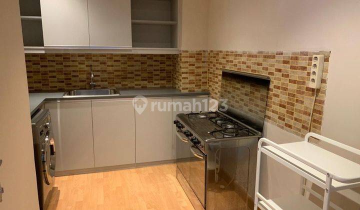 Minimalist 2 Bedrooms Unit Fully Furnished At Essence Darmawangsa 5