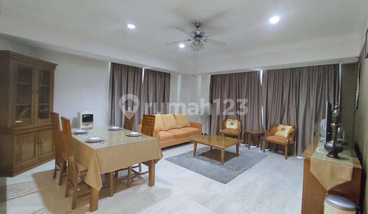 Ruang Luas dan Cerah, Hunian Nyaman 2 Kamar Tidur di Apartemen Casablanca dengan Bathtub, Balkon Ukuran Besar, dan Fasilitas Lengkap.