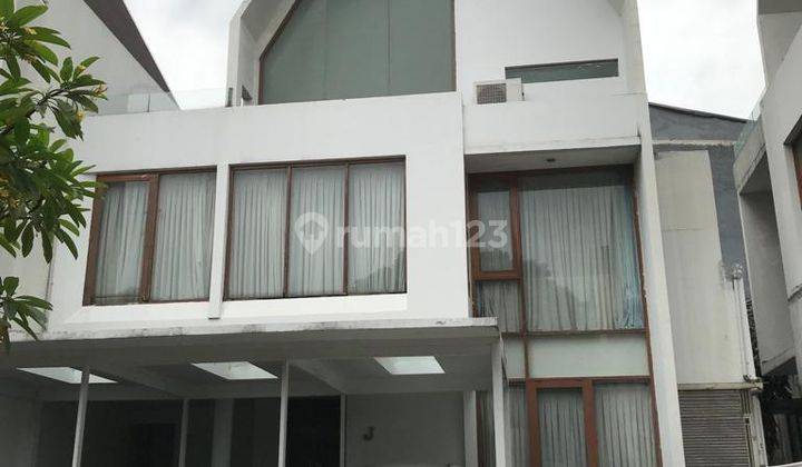 Excellent House With Nice 5 Bedrooms At Pasar Minggu Area 1