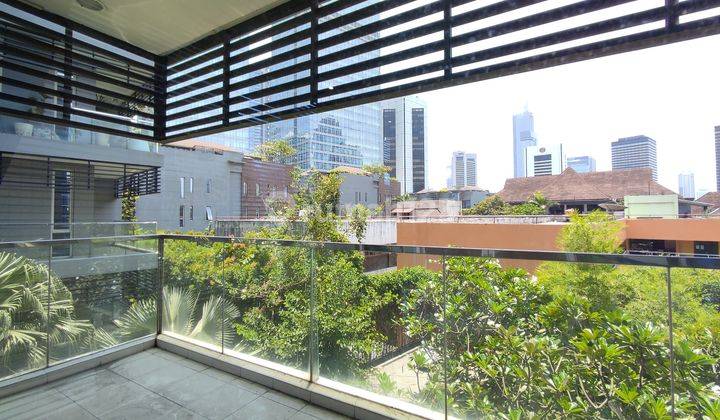 Comfortable Classic Unit With Nice 3 Bedrooms At Sudirman Residence, Pet Friendly Apartment 2