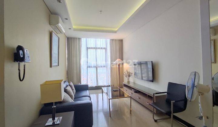 Comfortable And Nice Unit With Cozy 2 Bedrooms At Lavenue 1