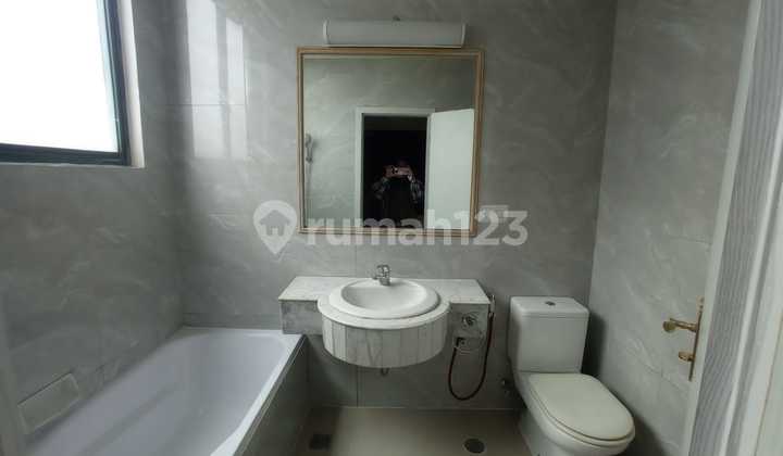 Spacious Newly Renovated Unit With Nice 2 Bedrooms And Balcony At Permata Gandaria, Permata Hijau Area 2