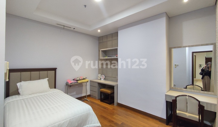 Limitid Unit, Beautiful 2 Bedrooms Unit With Private Lift At The Capital Residence Strategic Scbd Area 2