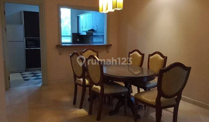 Dijual Apartemen Megah, Mewah Dan Elegan Dengan 3 Kamar Nyaman di Simprug Teras Fully Furnished Harga Dibawah Pasaran 2