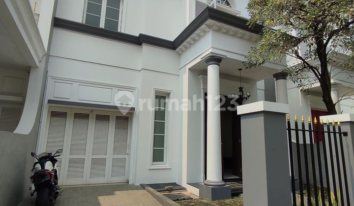 Modern Elegant House With High Ceiling, Private Pool And Nice 3 BR At Kemang, Famous Area
