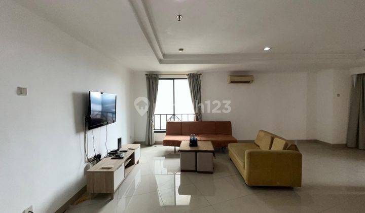 Minimalist And Comfortable Unit With Cozy 2br Fully Furnished In Permata Safir 1