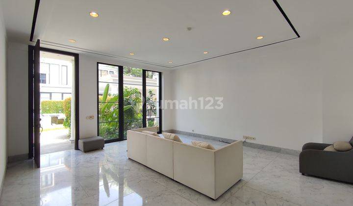 Minimalist Town House, American Style with Nice 3 Bedrooms in Kemang Utara Area 1