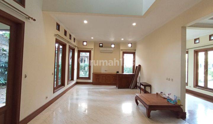 Comfortable 2 Storey House In A Townhose With 3 Bedrooms At Cipete Selatan Area 2