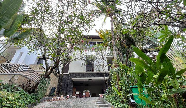 Spacious and Beautiful Modern House in a Compund with Private Pool and 5 BR at Cilandak area 1